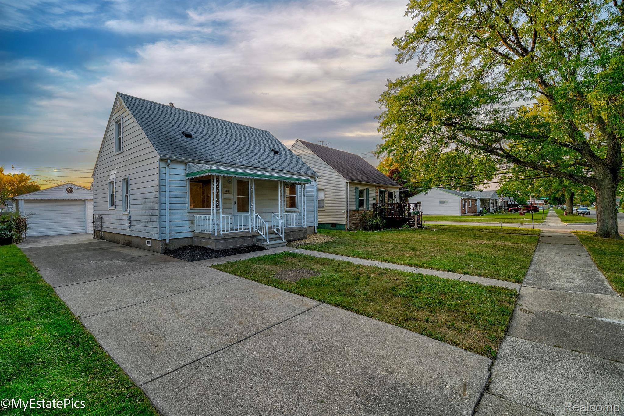 Garden City, MI 48135,6151 HELEN ST