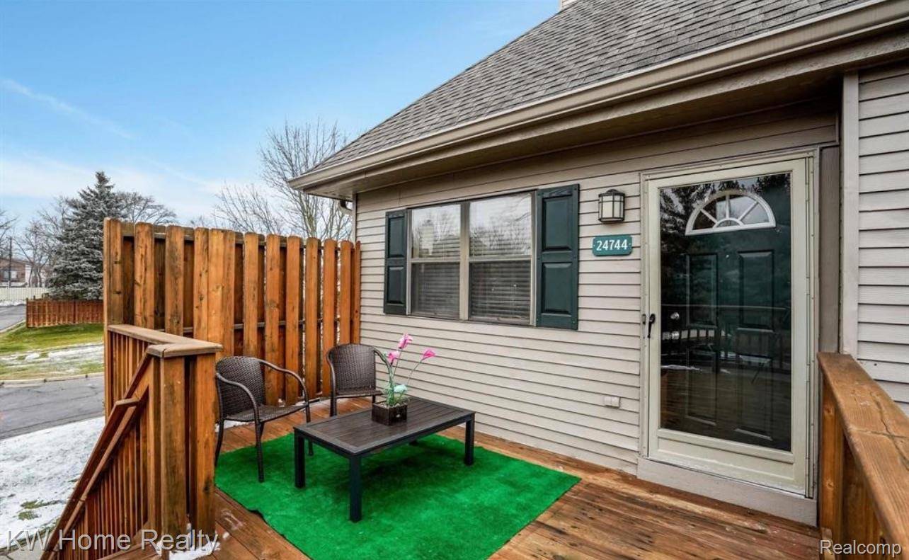 Southfield, MI 48033,24744 Cashmere CT #119