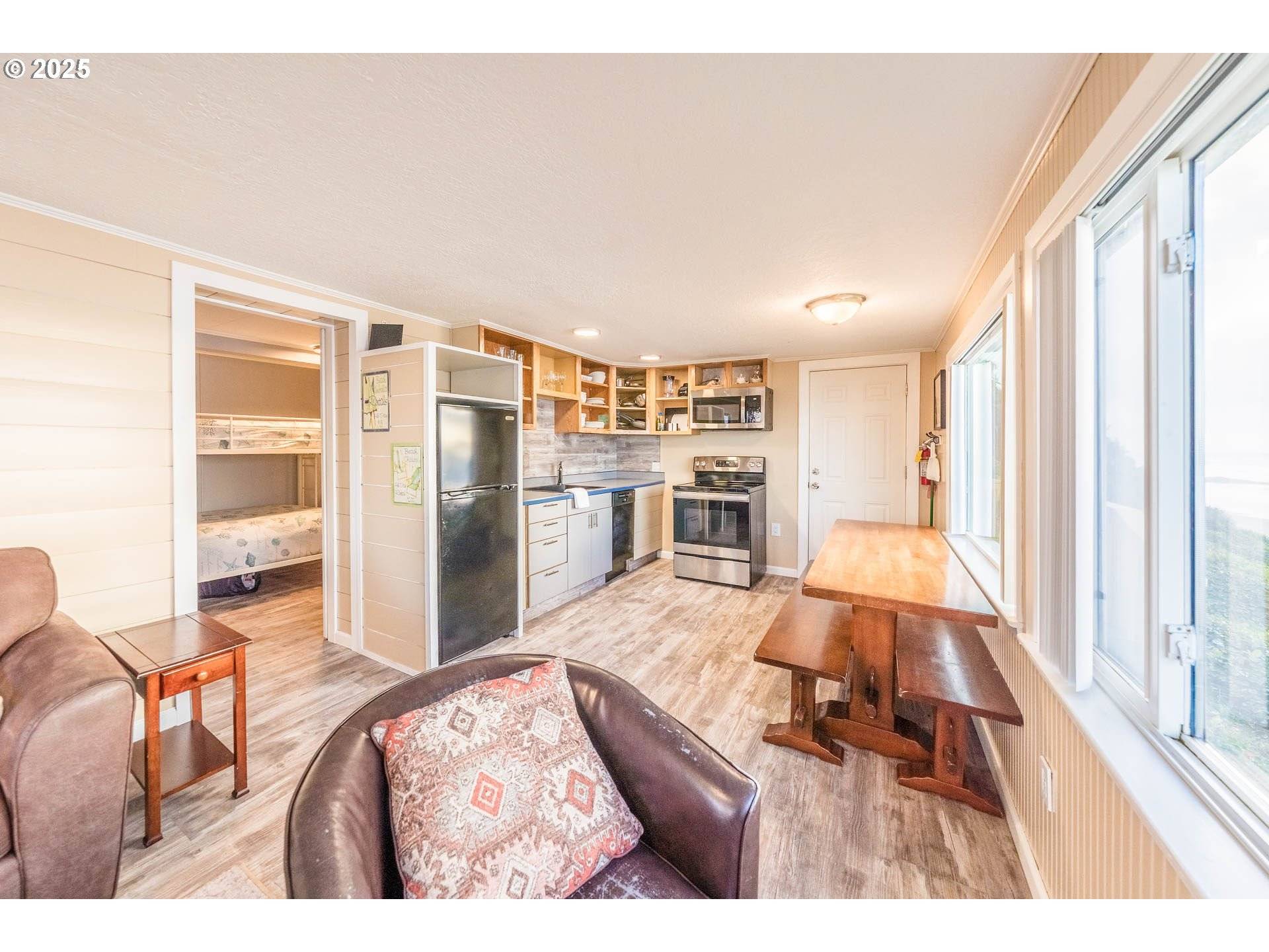 Lincoln City, OR 97367,3521 SW ANCHOR AVE #3