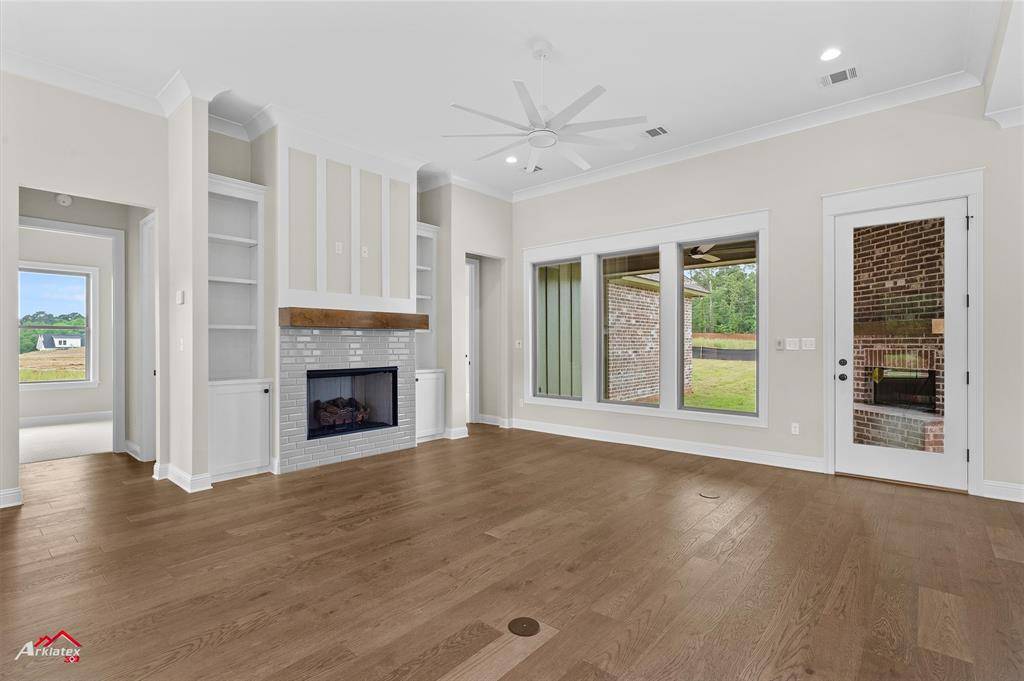 Shreveport, LA 71106,178 Creston Lane