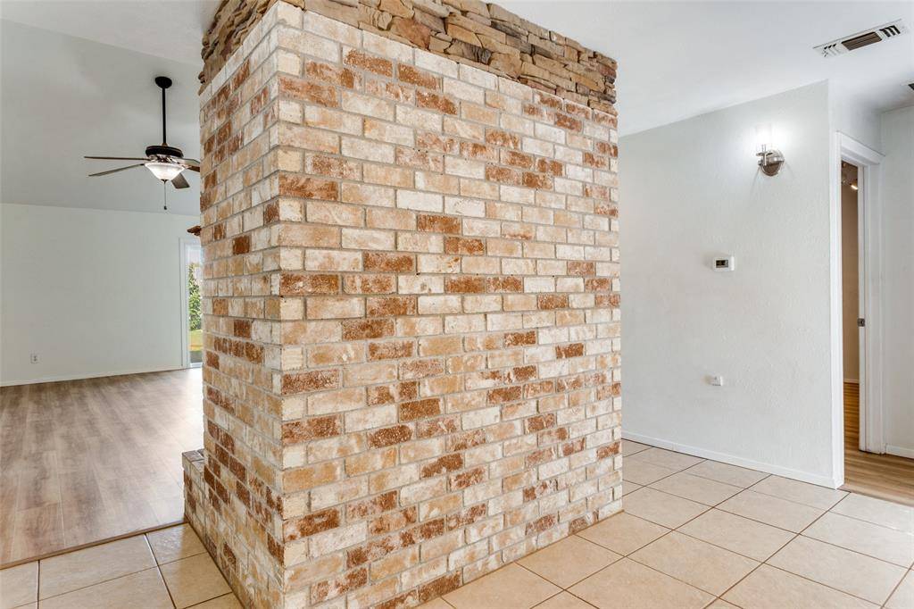 Arlington, TX 76016,7007 Forestview Drive