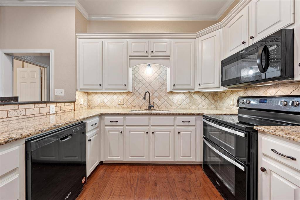 Waco, TX 76710,95 Village Circle