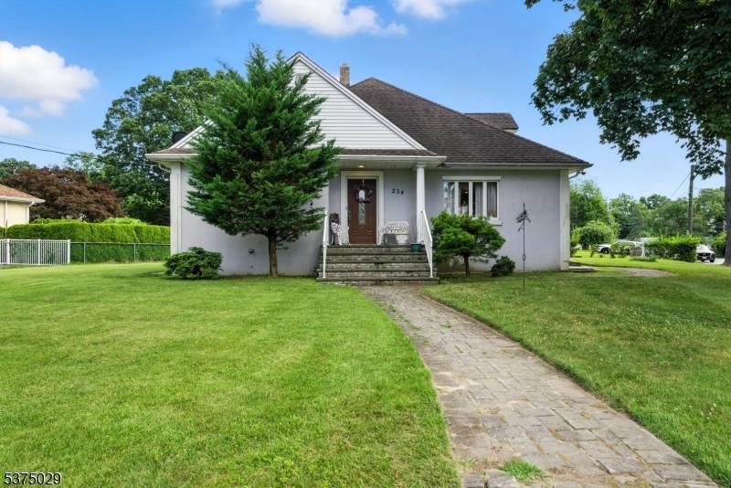 North Haledon Boro, NJ 07508,234 N Haledon Ave