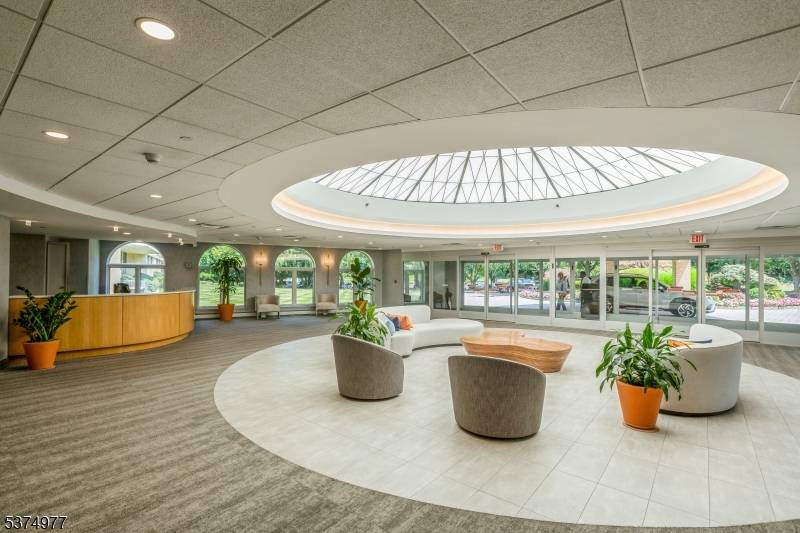 West Orange Twp., NJ 07052,10 Smith Manor Blvd #121