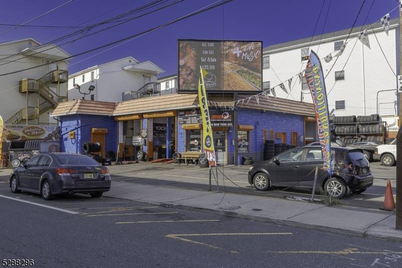 Newark City, NJ 07105,44 New York Ave