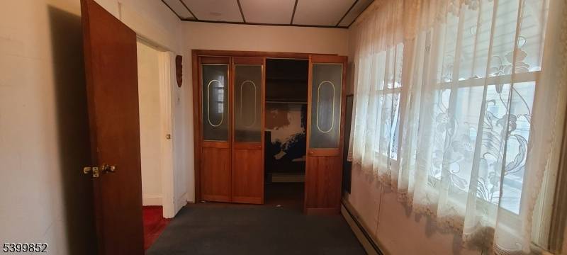 Bayonne City, NJ 07002,31 W 20Th St