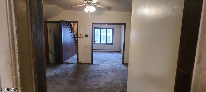 Bayonne City, NJ 07002,31 W 20Th St