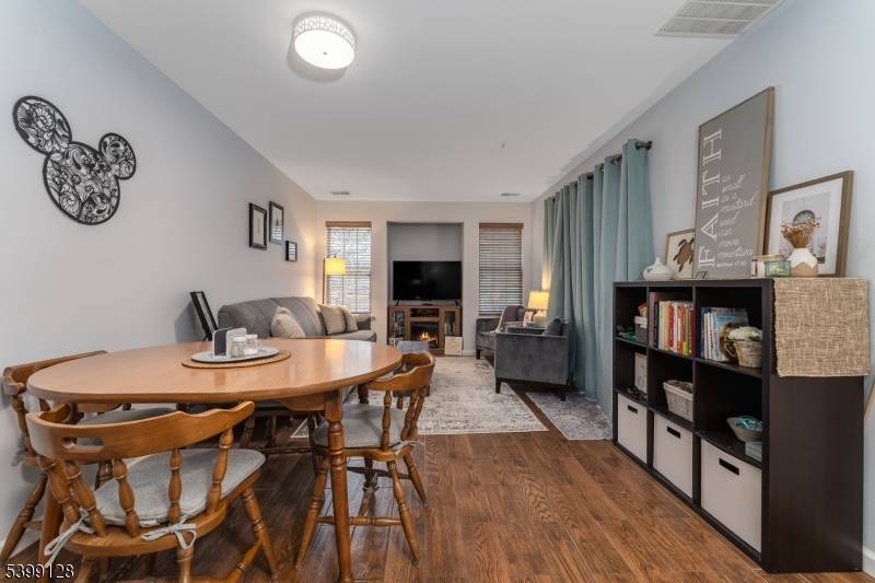 Lopatcong Twp., NJ 08886,52 Overlook Dr