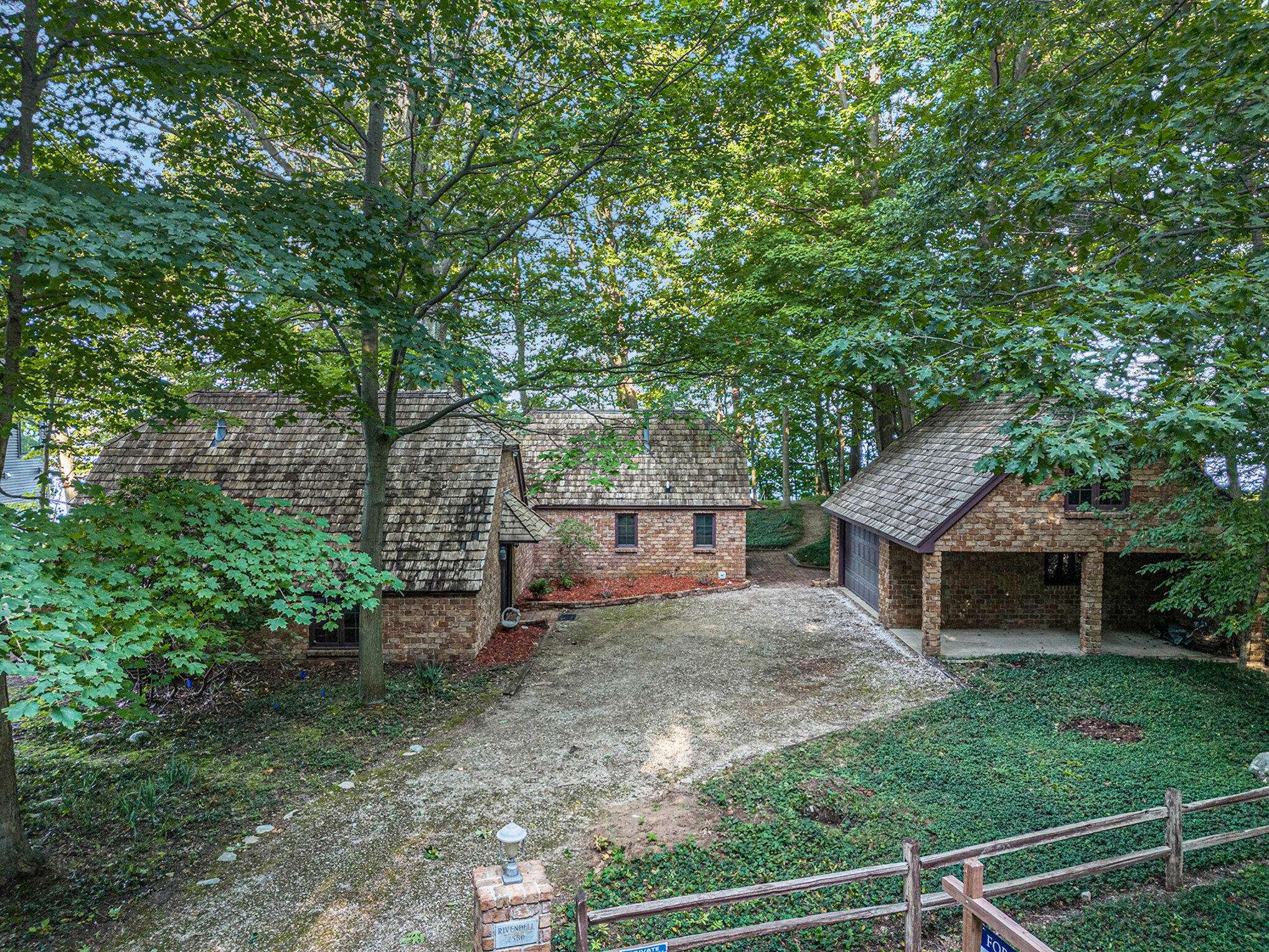 Fennville, MI 49408,2580 Lakeshore DR