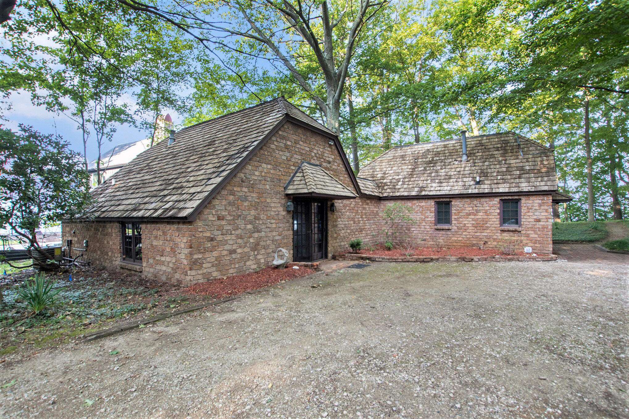 Fennville, MI 49408,2580 Lakeshore DR