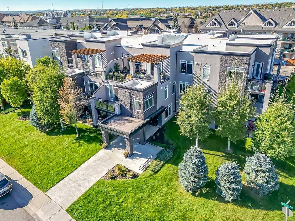 Calgary, AB T2X2A2,15207 1 ST SE #202