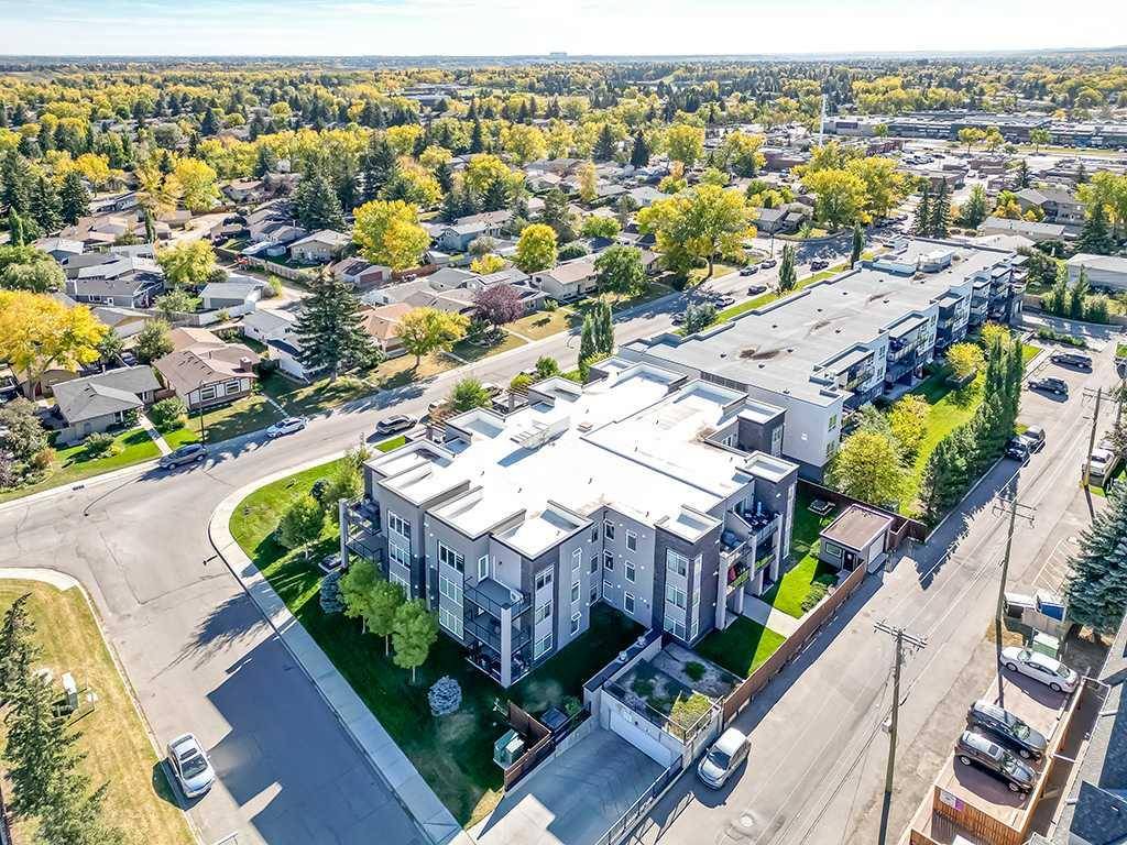 Calgary, AB T2X2A2,15207 1 ST SE #202