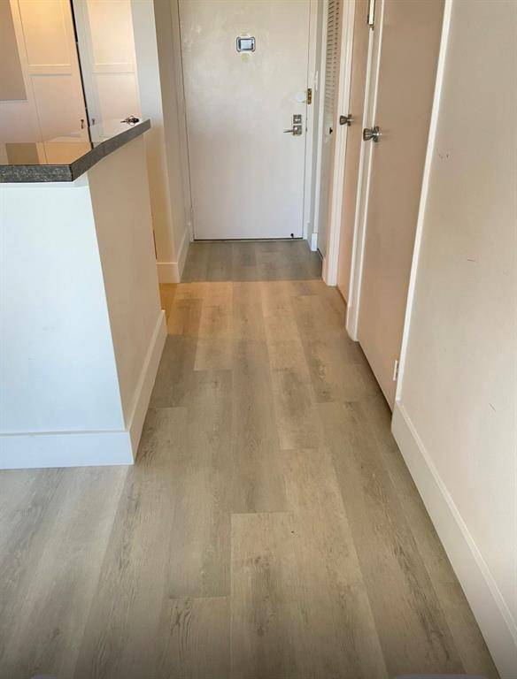 Aventura, FL 33180,20301 W Country Club Dr #2025