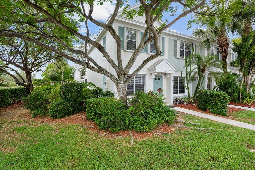 Tamarac, FL 33321,11000 Light House Ct #11000