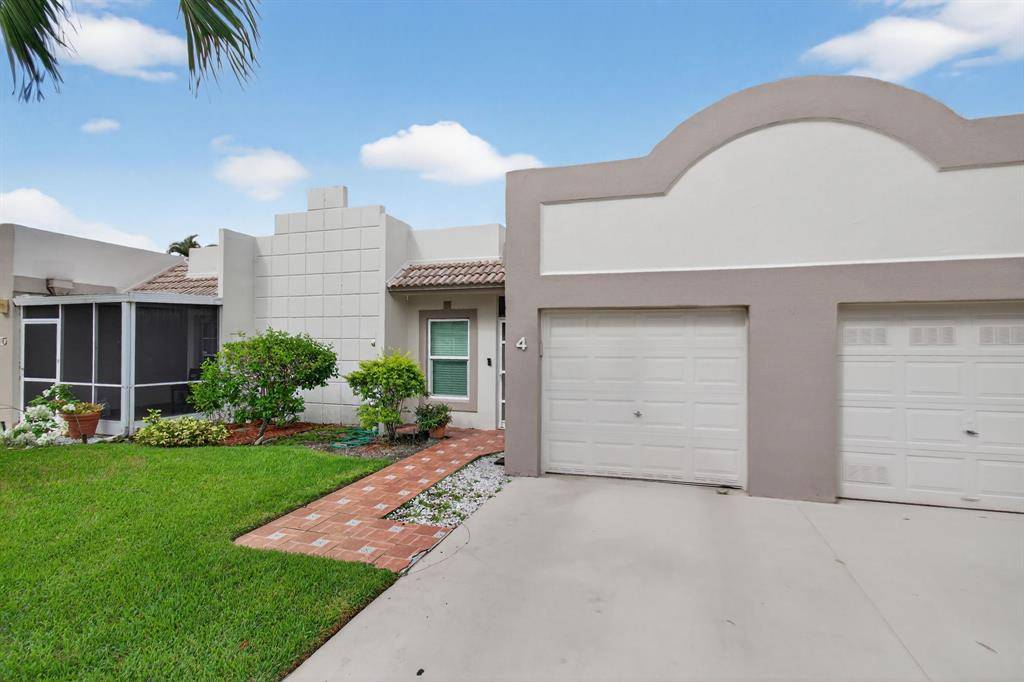 Boca Raton, FL 33496,19000 Stewart Cir #4