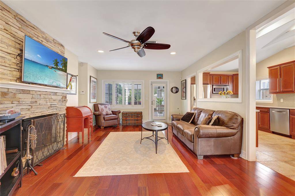 Fort Lauderdale, FL 33304,720 NE 17TH TE