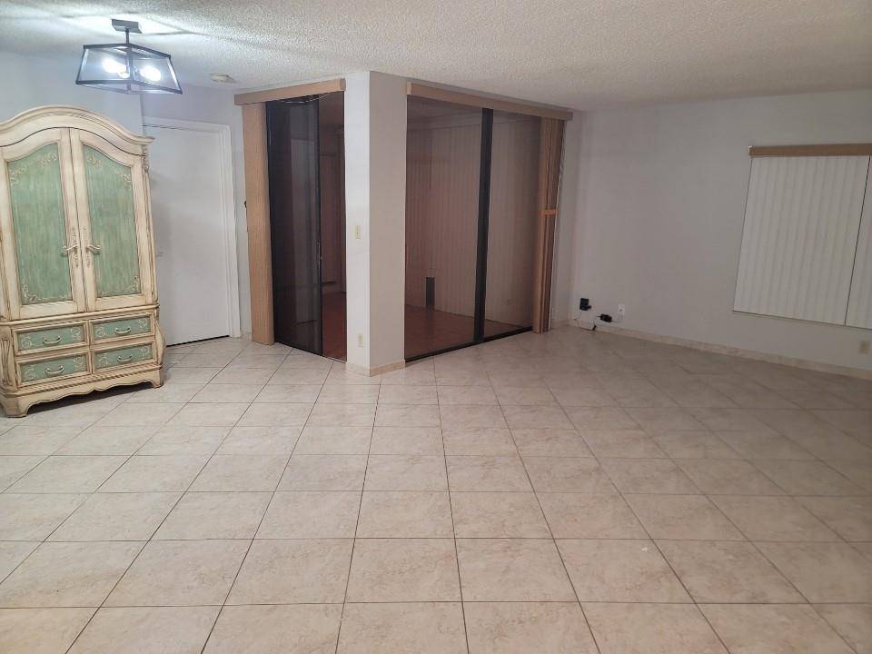 Boca Raton, FL 33434,8657 Boca Glades Blvd