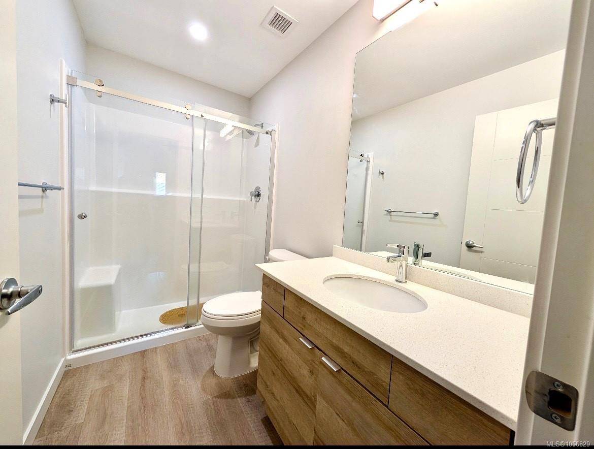 Nanaimo, BC V9T 0M8,4830 Cedar Ridge Pl #306