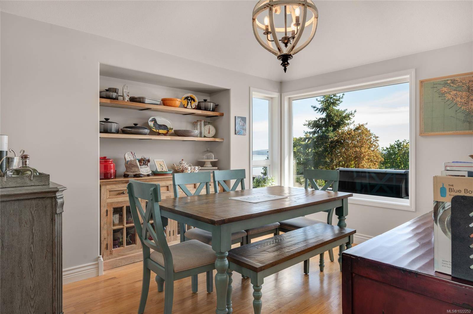 Chemainus, BC V0R 1K2,10091 View St