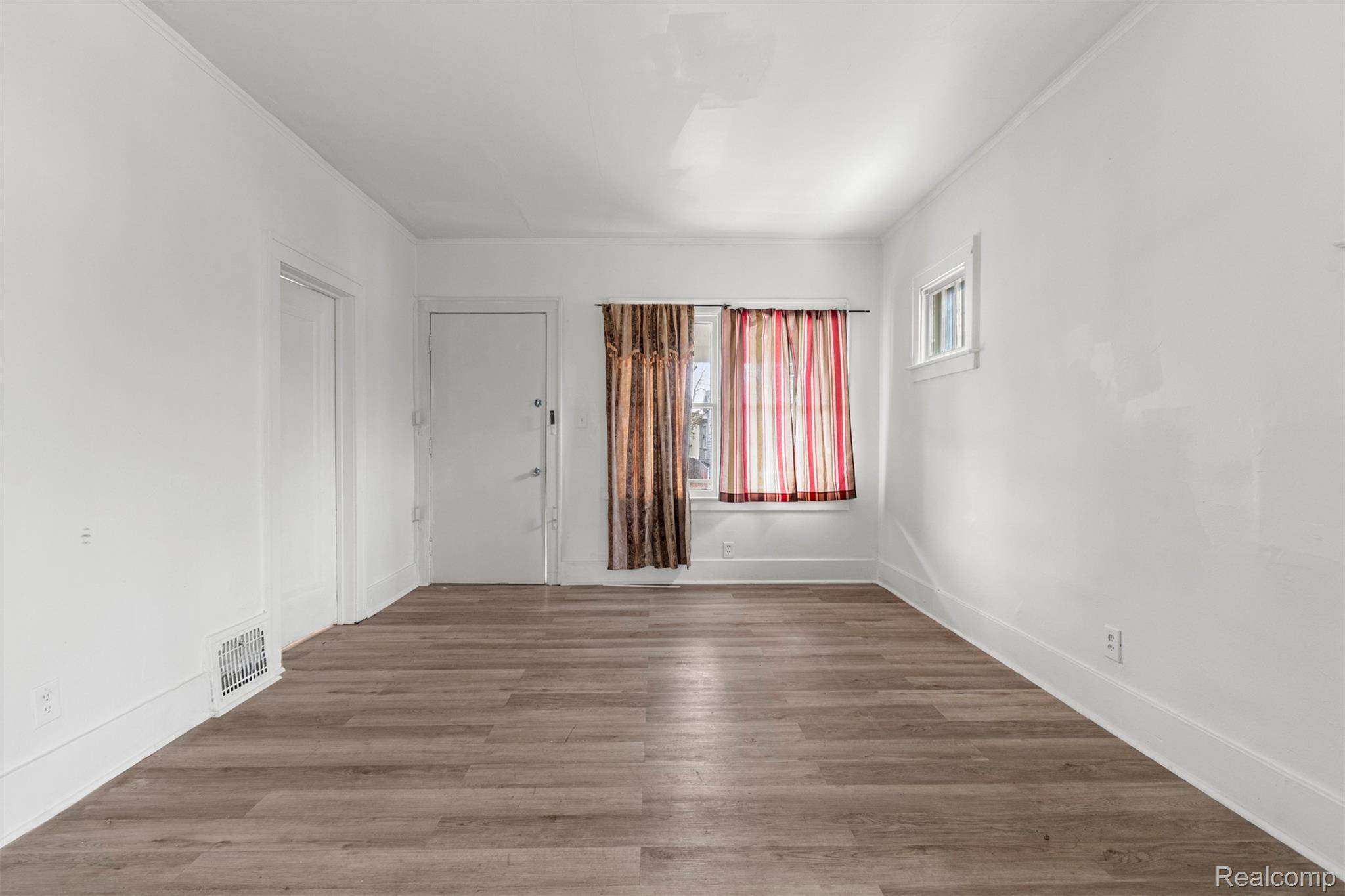 Detroit, MI 48215,3964 Lenox ST