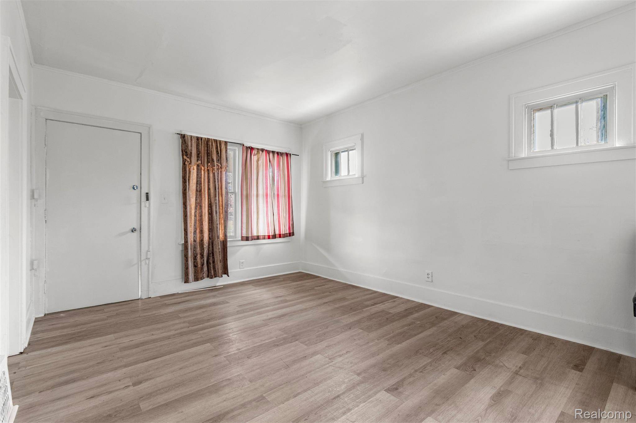 Detroit, MI 48215,3964 Lenox ST