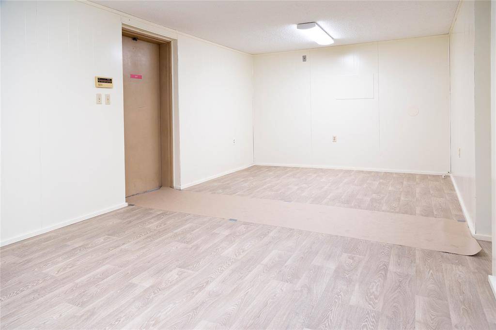 Hutchins, TX 75141,211 S Austin Street