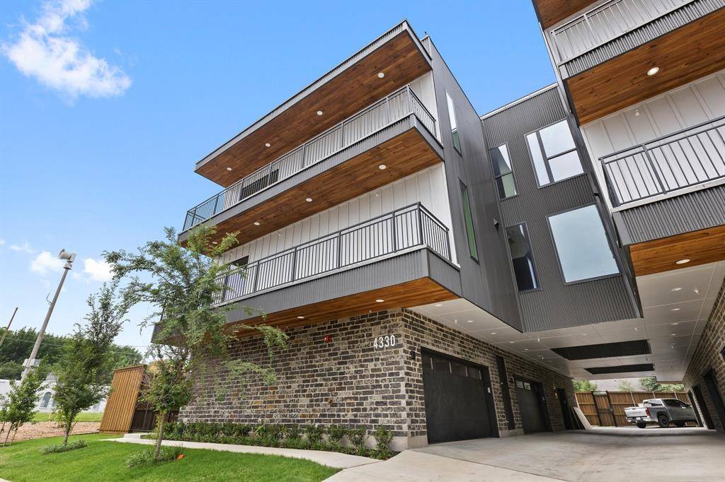 Dallas, TX 75219,4330 Dickason Avenue #201