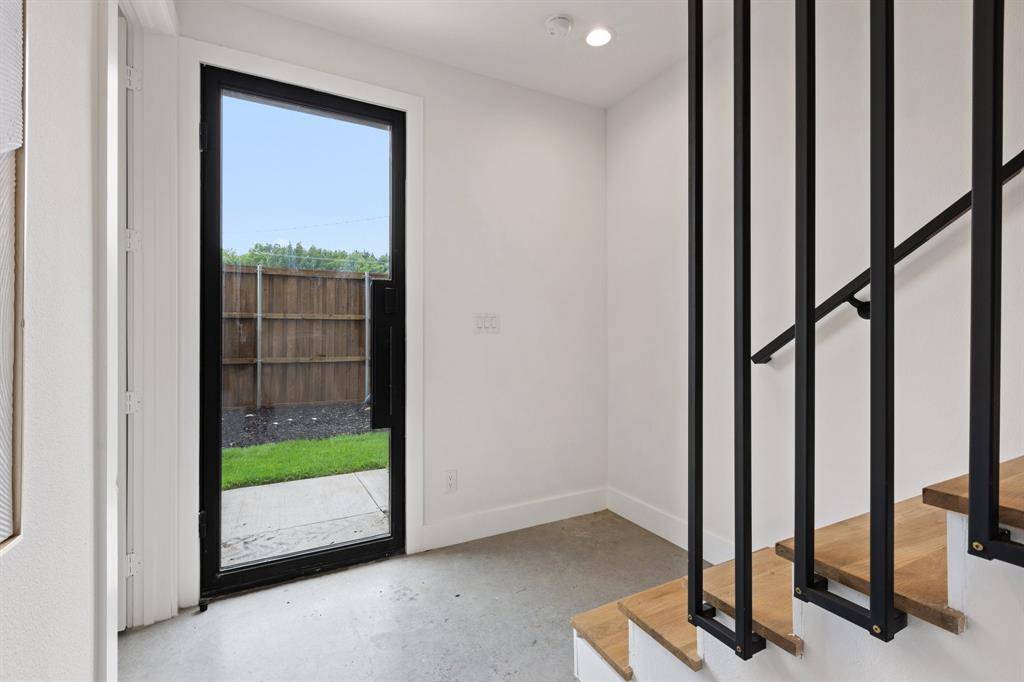 Dallas, TX 75219,4330 Dickason Avenue #201