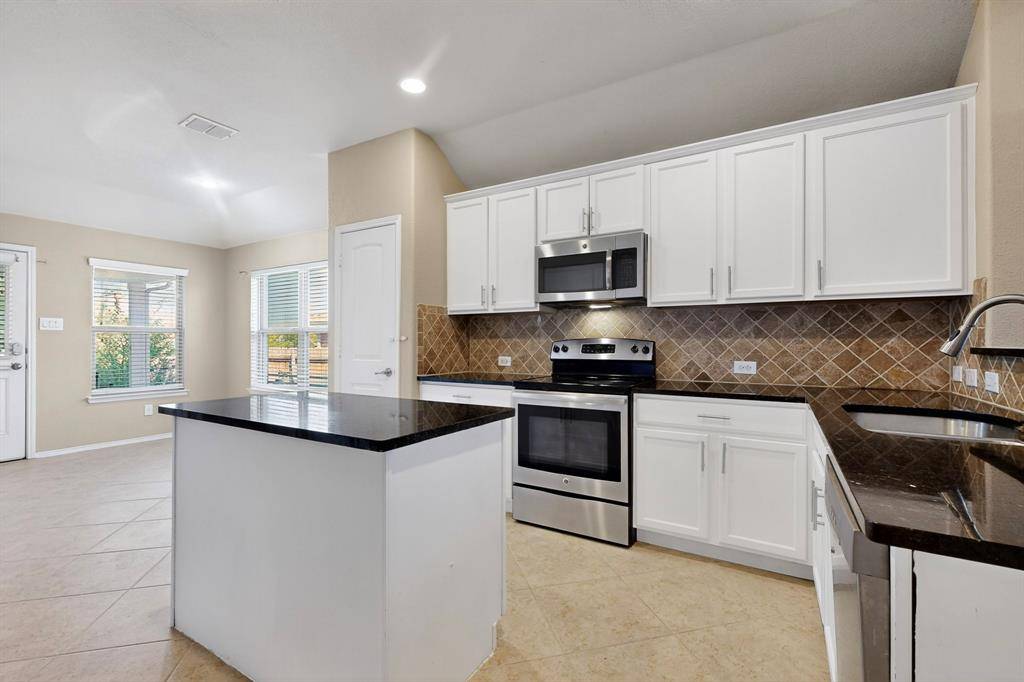 Aubrey, TX 76227,520 Cheyenne Drive