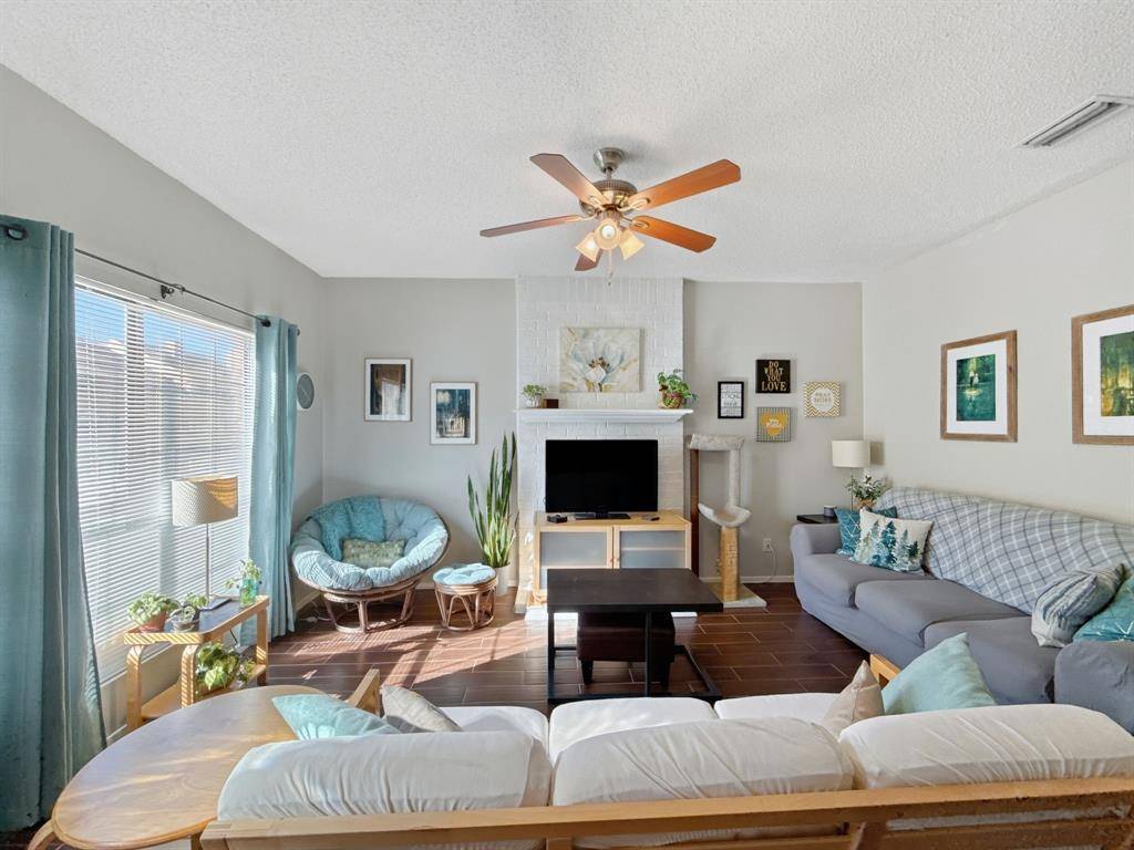 Coppell, TX 75019,214 Samuel Boulevard #1 H