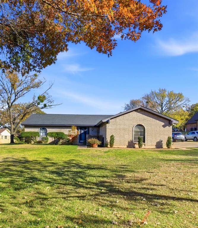 Burleson, TX 76028,2065 Trailwood Drive W