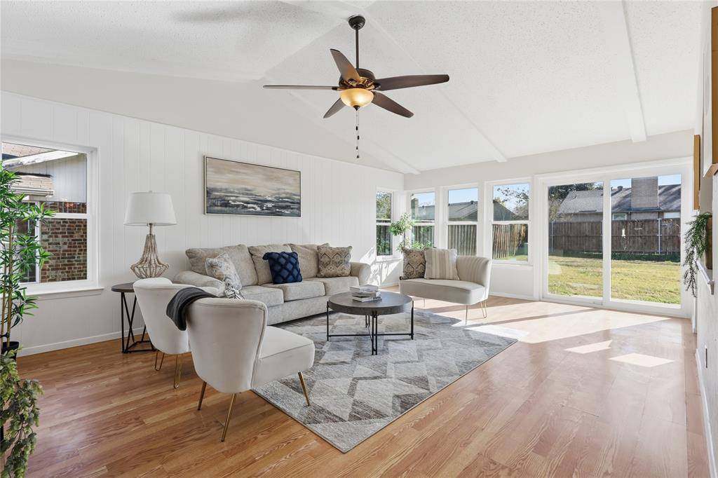 Carrollton, TX 75007,2018 Grenoble Drive