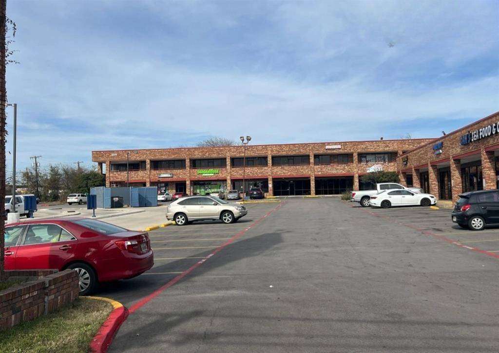 Lancaster, TX 75146,3215 W Pleasant Run Road #200