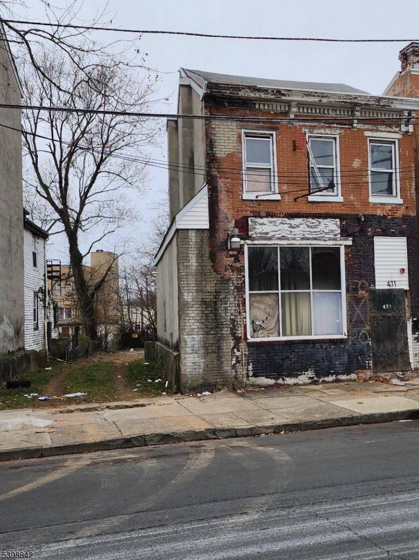 Trenton City, NJ 08618,431 Martin Luther King Jr Bl
