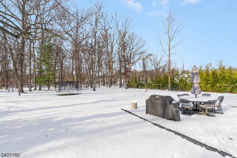 Florham Park Boro, NJ 07932,44 Lakeview Ave