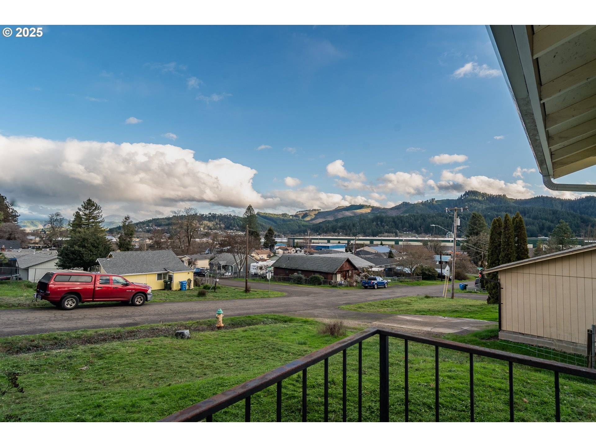 Sutherlin, OR 97479,341 ASH ST