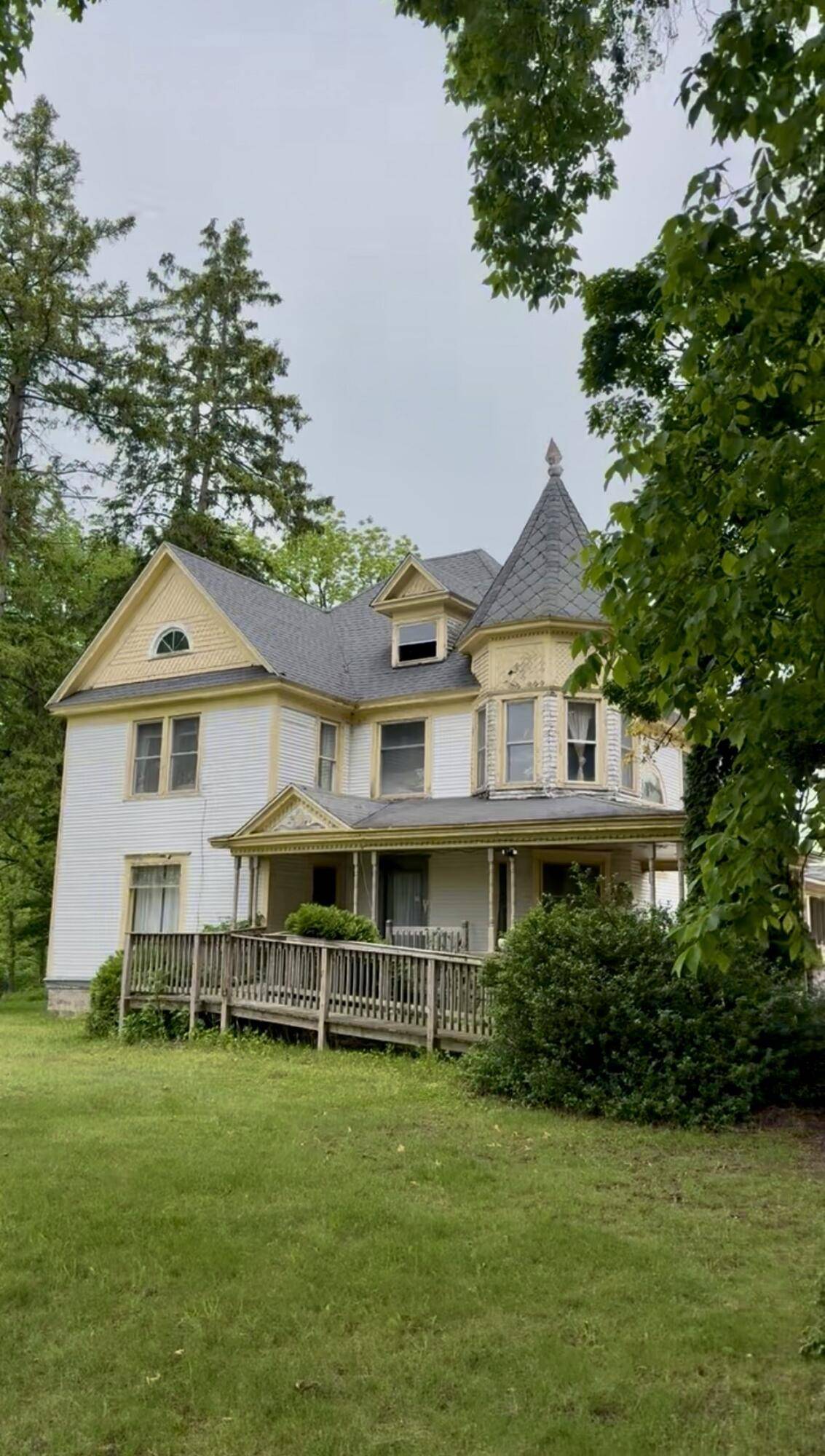 Lawton, MI 49065,29020 Co Rd 354