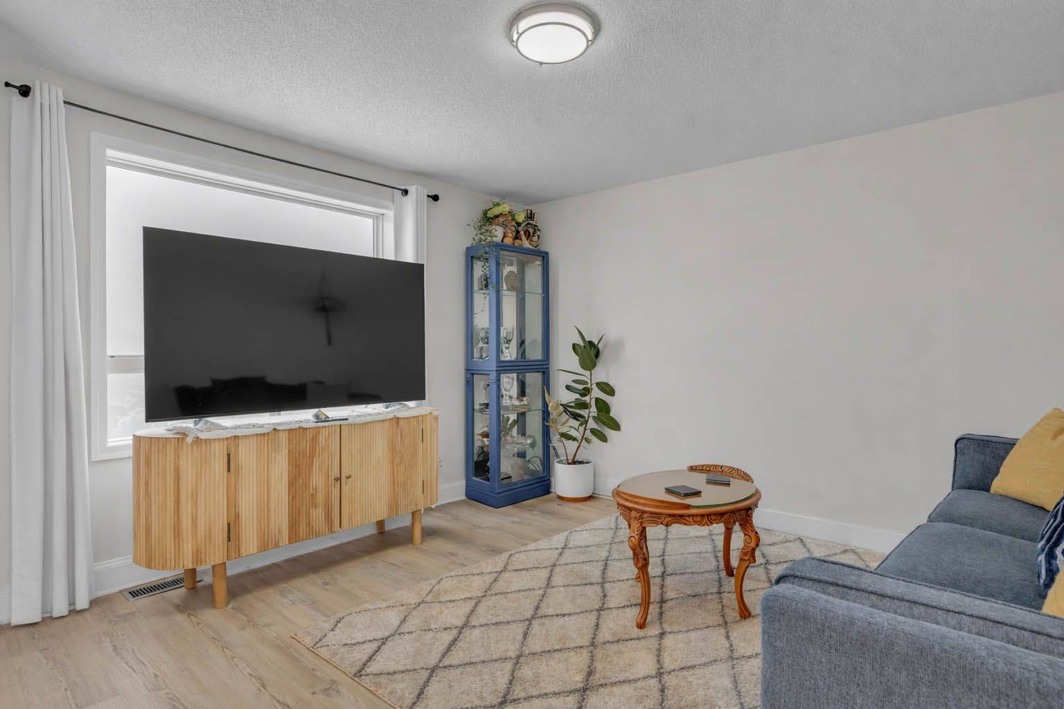 Innisfil, ON L9S 0B5,2021 Swan ST