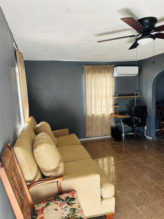 Fort Worth, TX 76104,1117 E Harvey Avenue