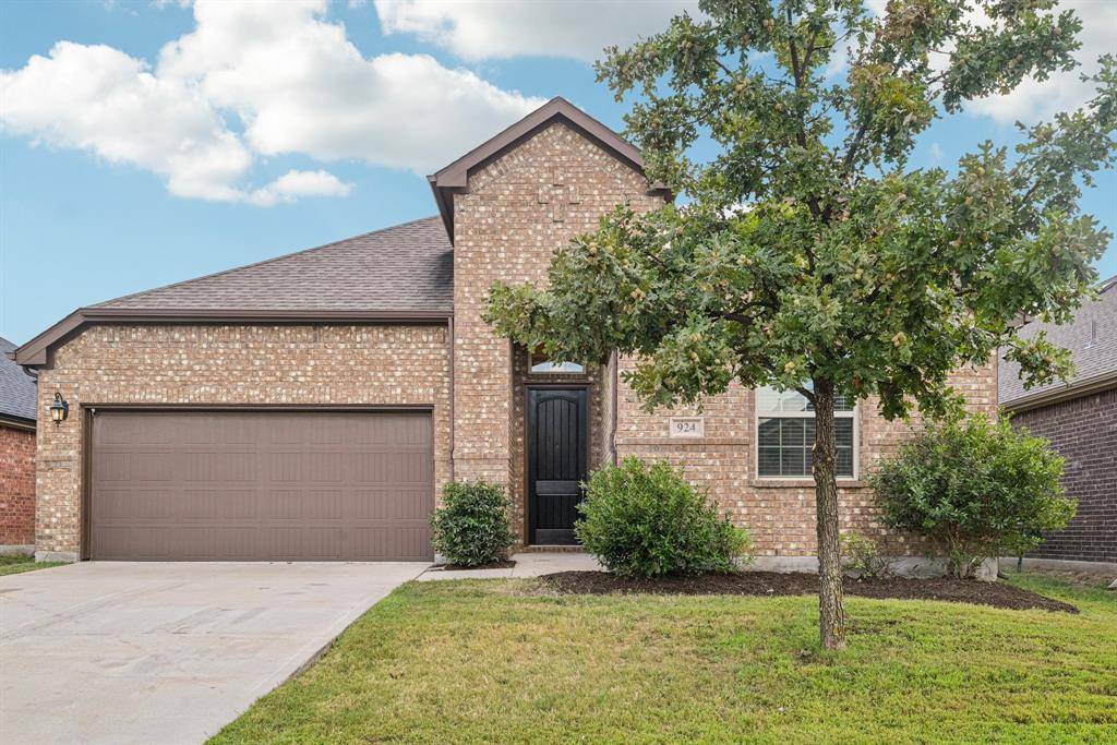 Little Elm, TX 75068,924 Lake Cypress Lane