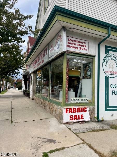 Clifton City, NJ 07011,285 Lakeview Ave