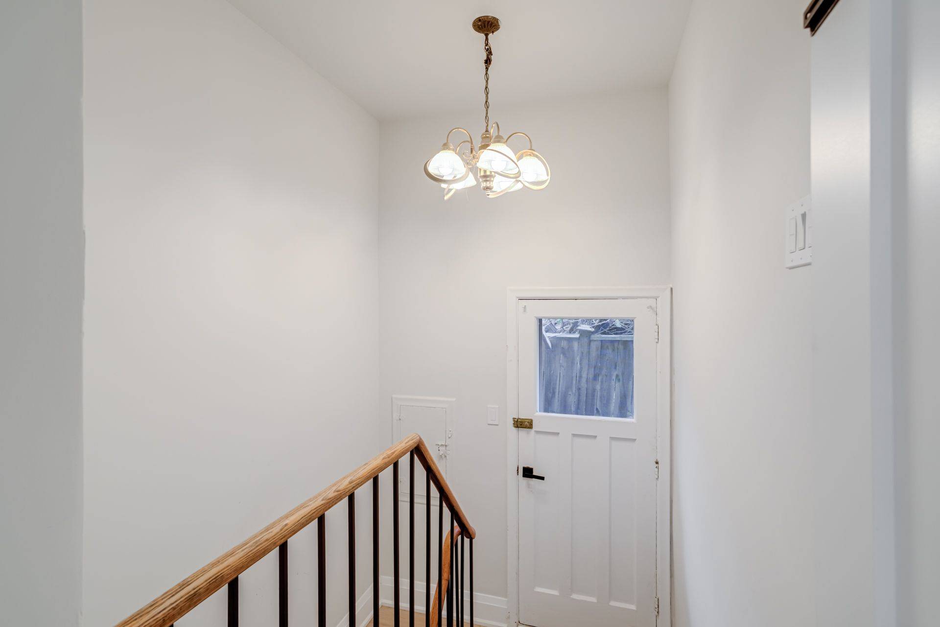 Toronto C07, ON M2R 1A7,208 Betty Ann DR #Lower B