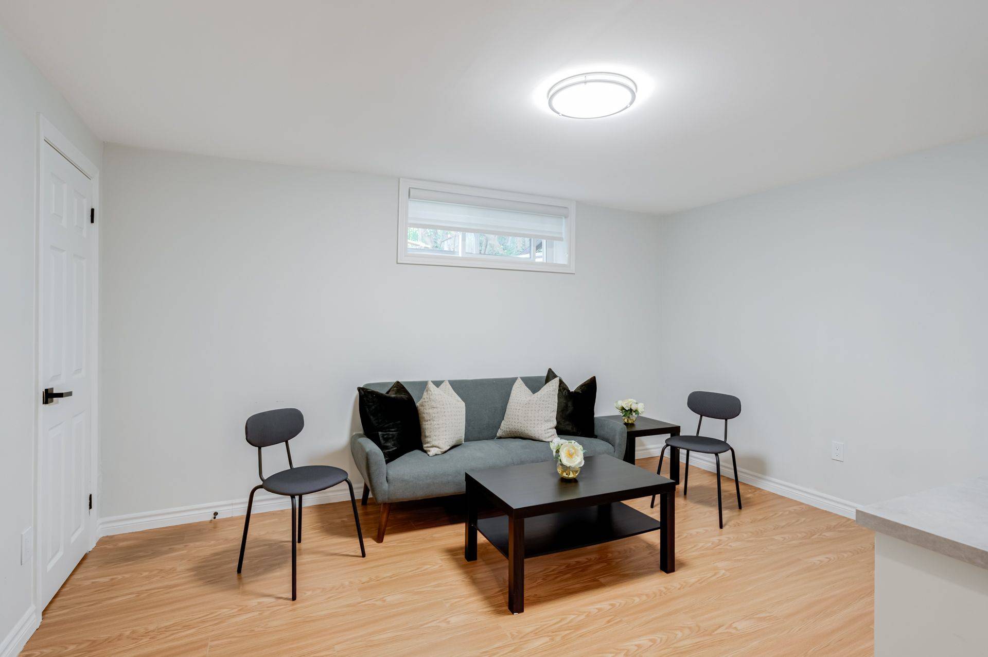 Toronto C07, ON M2R 1A7,208 Betty Ann DR #Lower B