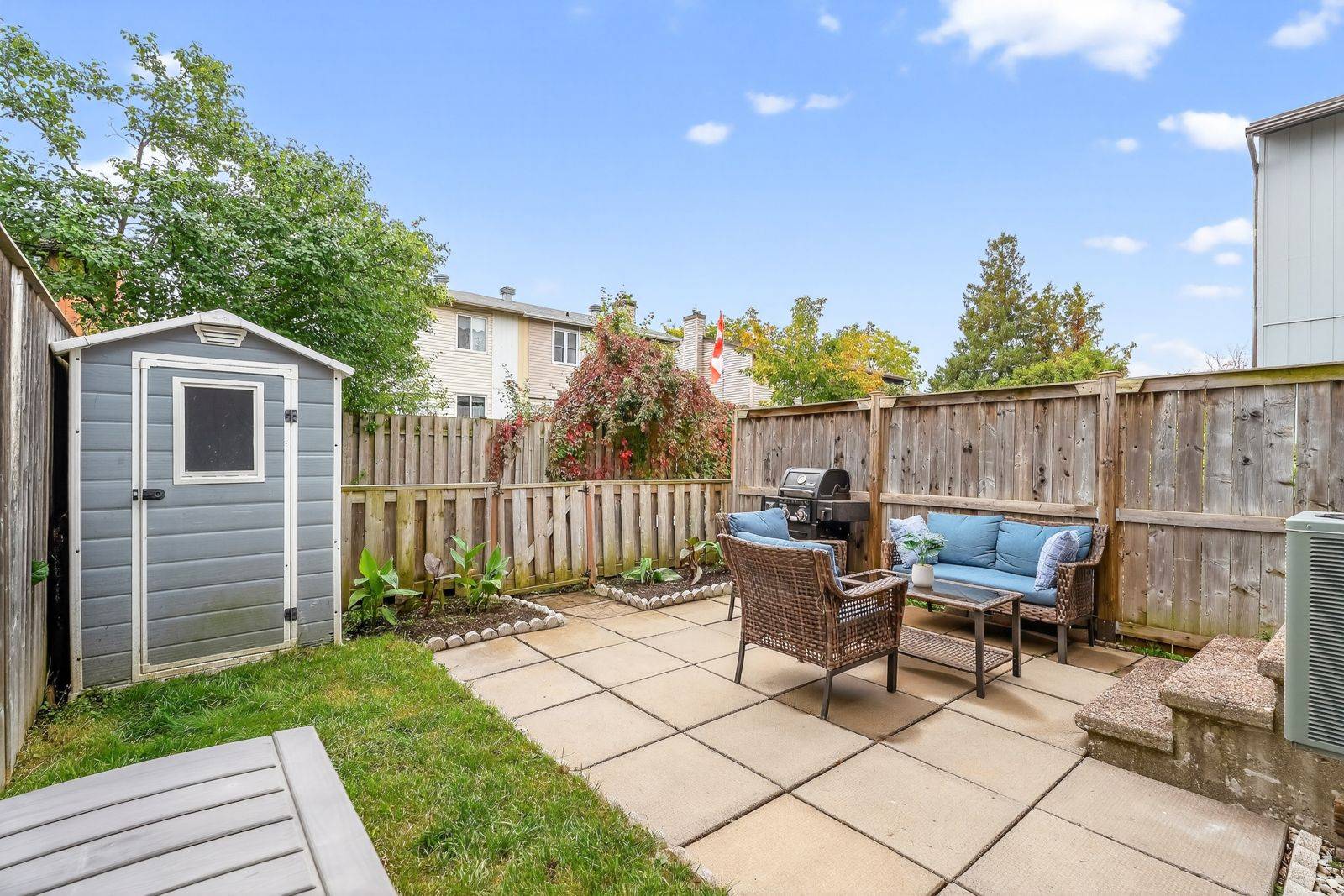 Barrhaven, ON K2J 1N3,34 Sherway DR #61