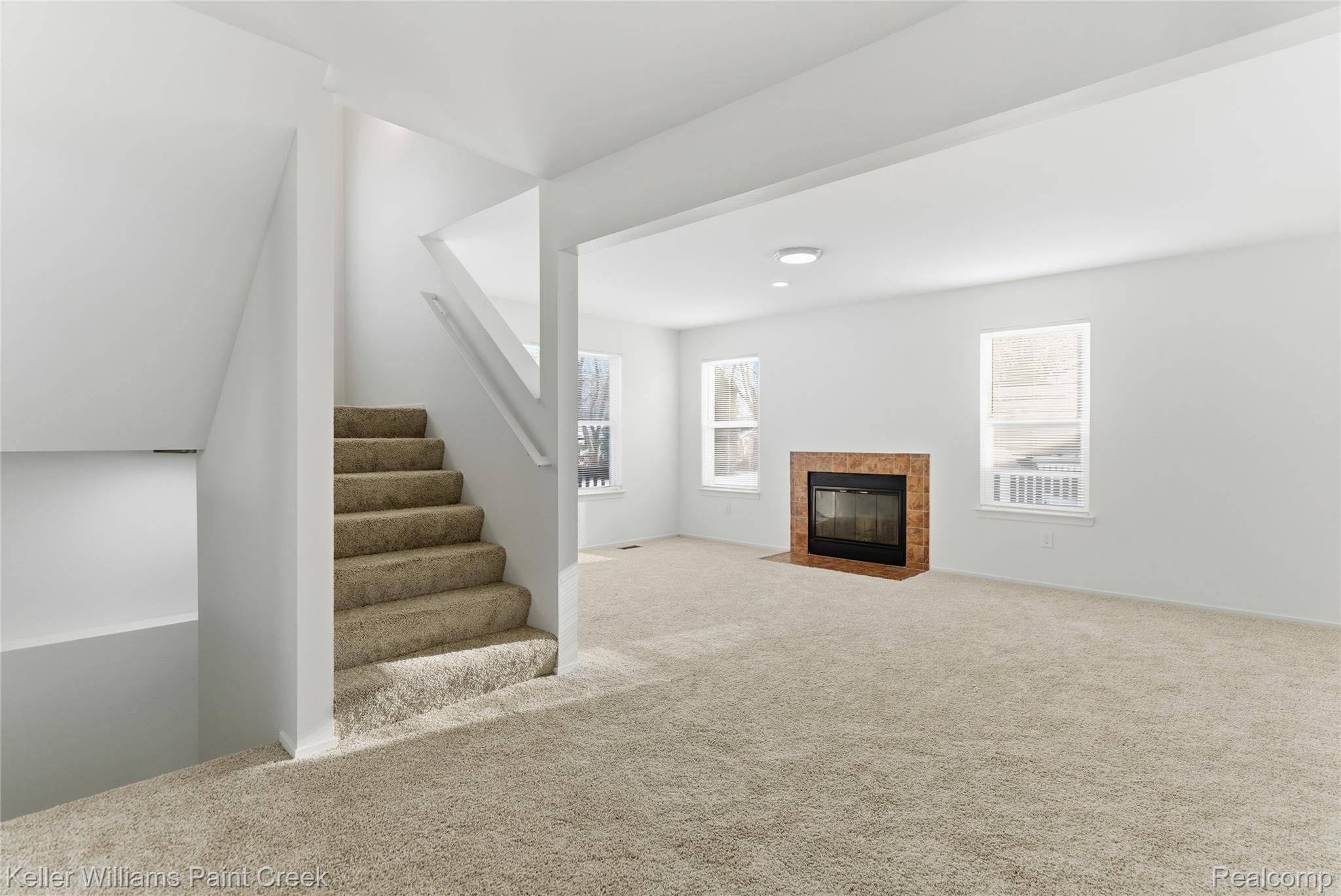 Auburn Hills, MI 48326,833 Huntclub BLVD