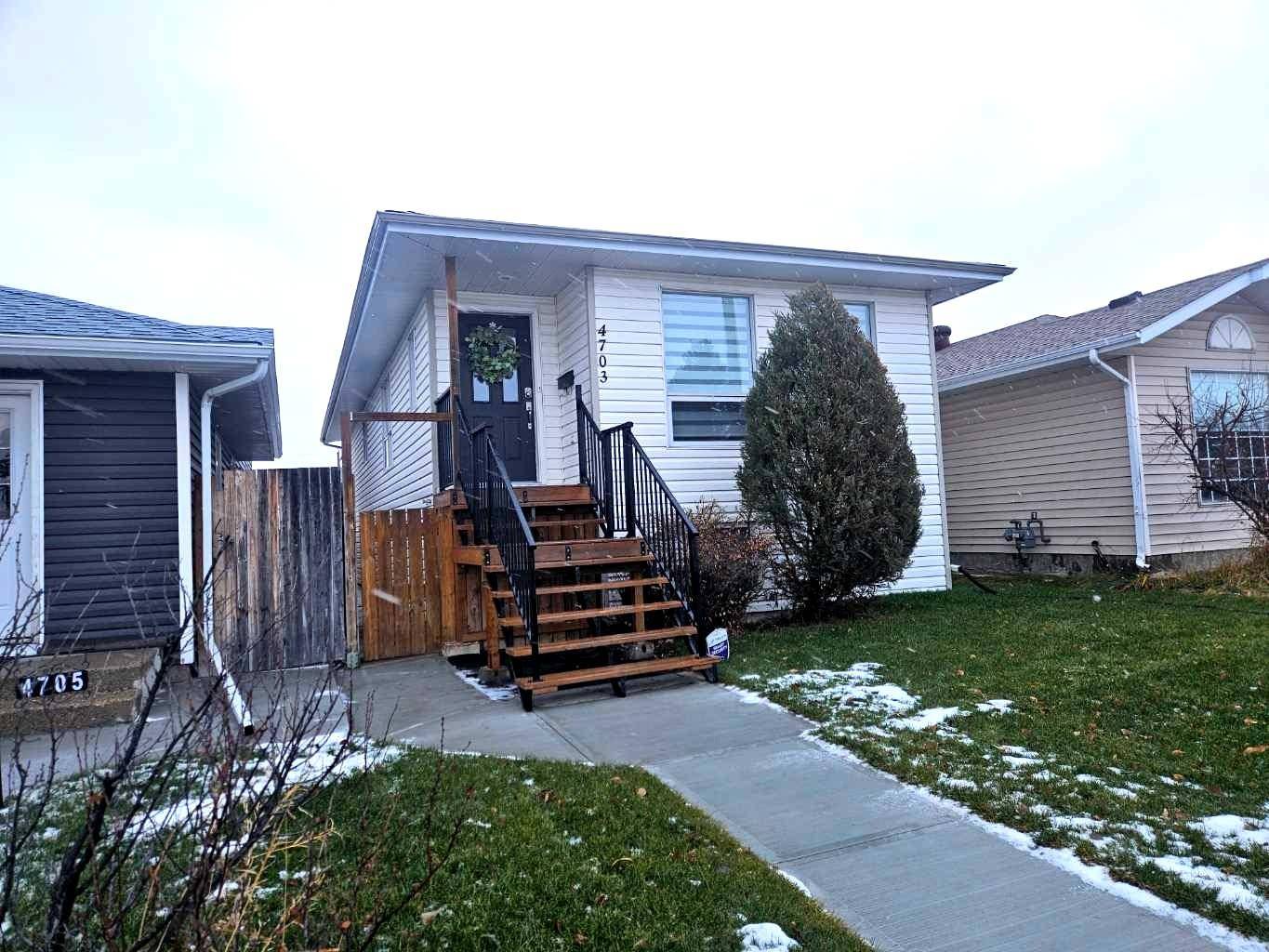 Sylvan Lake, AB T4S 1N5,4703 44 Street