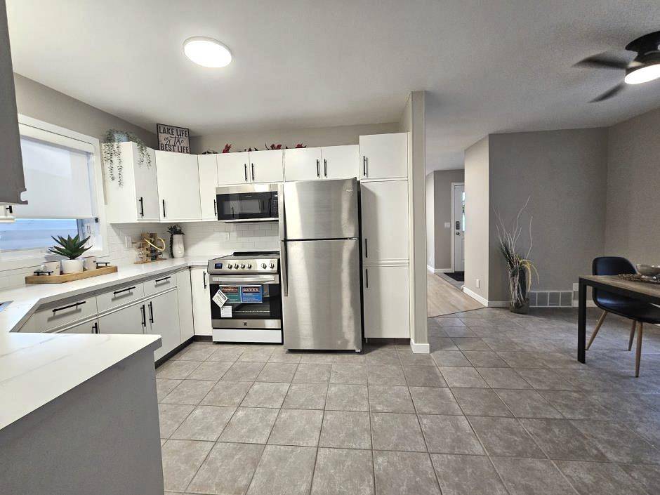 Sylvan Lake, AB T4S 1N5,4703 44 Street