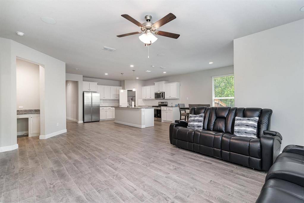 Glenn Heights, TX 75154,2607 Golden Bell Drive