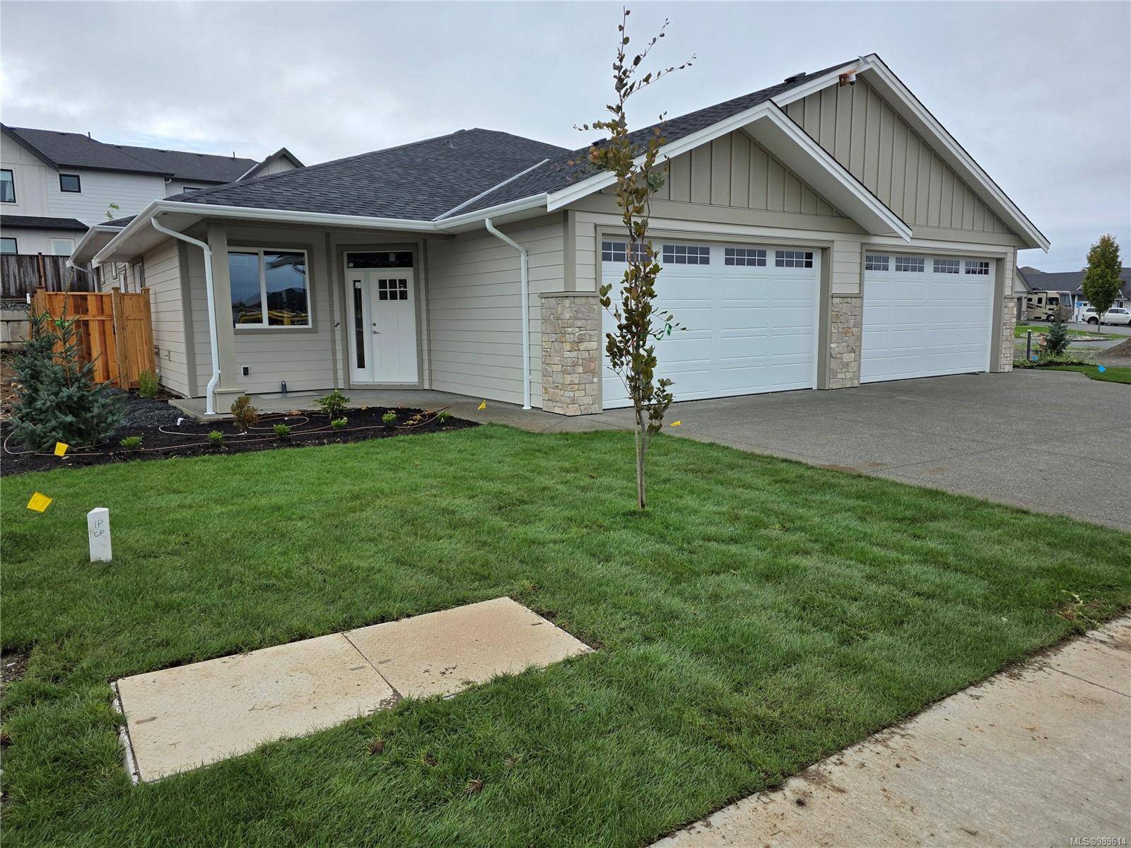 Campbell River, BC V9H 0C6,343 Arizona Dr #4