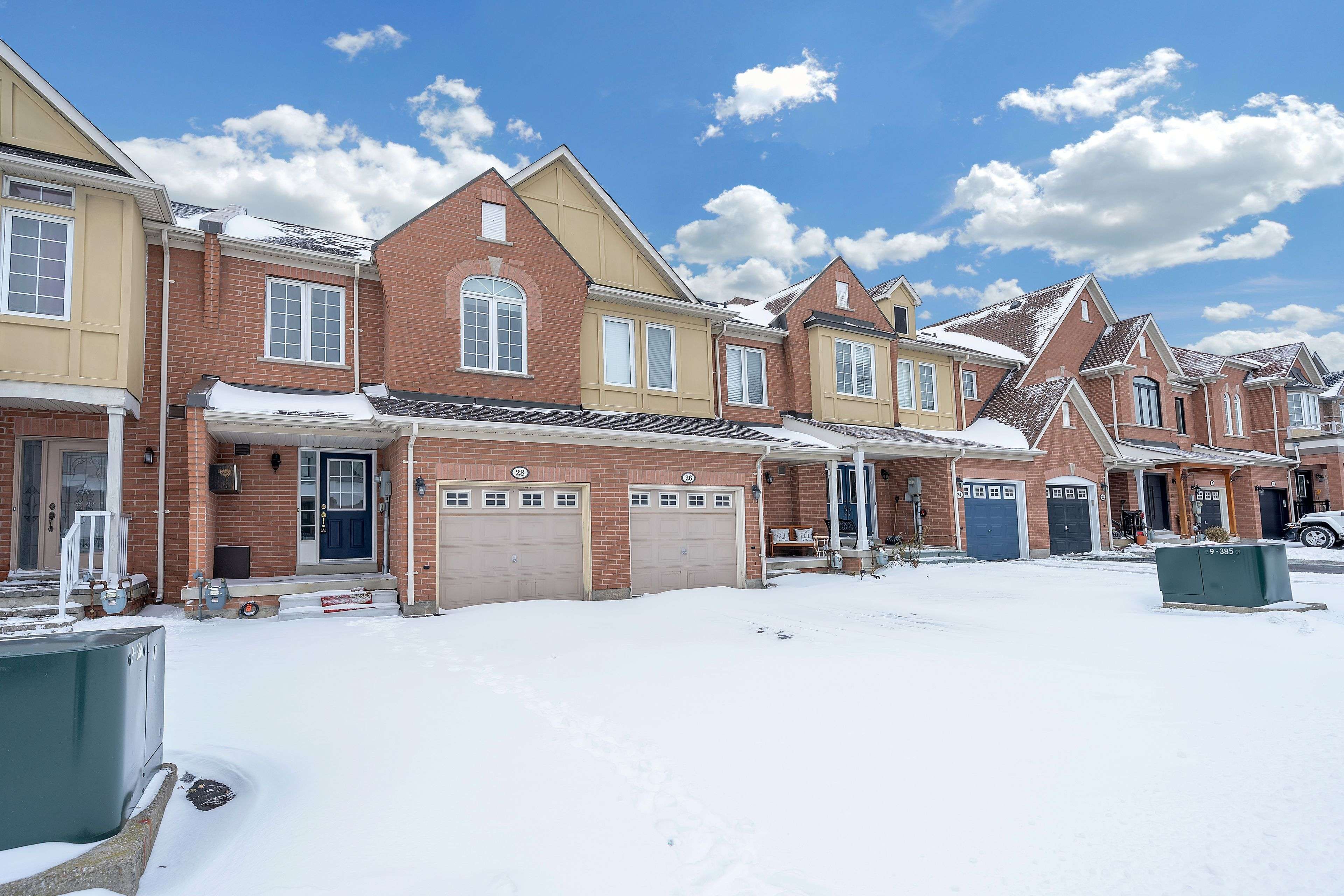Vaughan, ON L4J 8V1,28 Daniel Reaman CRES